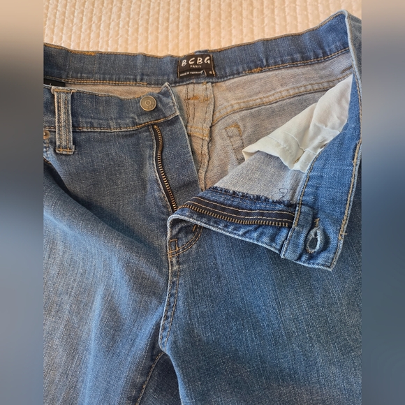 BCBG Paris Classic Blue Women's Wide Leg Jeans, Size 16 - Picture 5 of 11